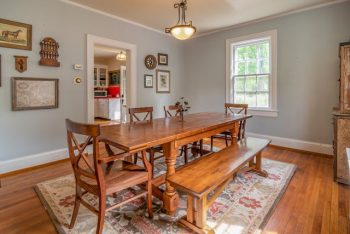Table en bois : un meuble intemporel pour sublimer votre intérieur